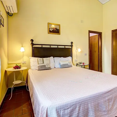 Fattoria Le Giare Hotel *