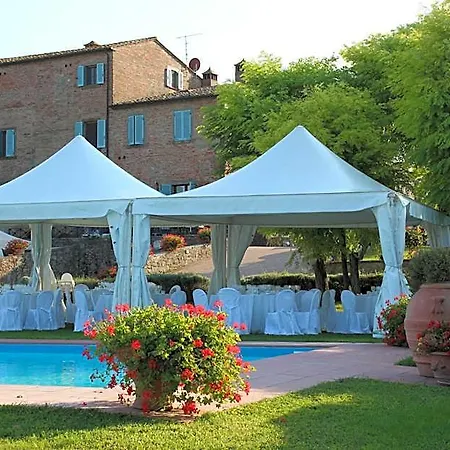 Hotel Fattoria Le Giare
